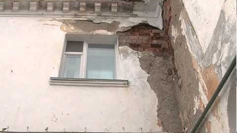 03.02.2014 Дом рушится
