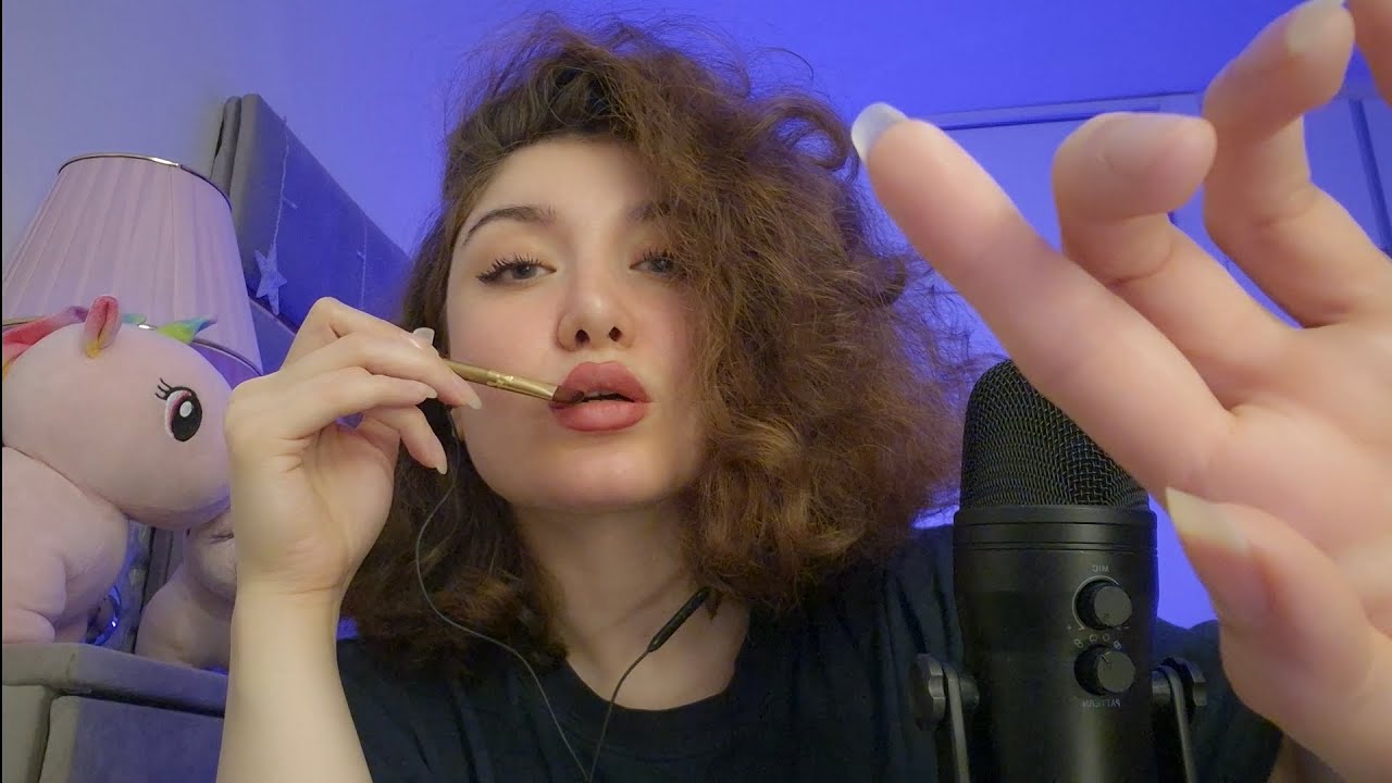 ASMR Spit painting+Gum Chewing Sounds|| ای اس ام آر نقاشی با تف