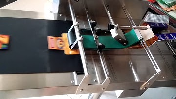 Paging machine for separating stacks of cards/bags/boxes/paper