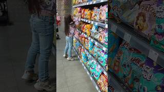Какие хлопья вкуснее? #юмор #прикол #shortsvideo #funny #смешнойшортс #youtubeshorts #смешновидео