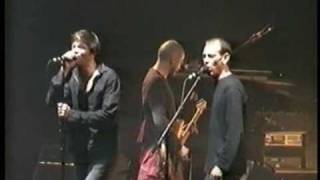 Video-Miniaturansicht von „L'Identité - Noir Désir et Tetes Raides -  Live au Zénith De Paris 17-10-02“