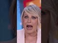 Imitazione Comica di un Leone sul Palco #shorts