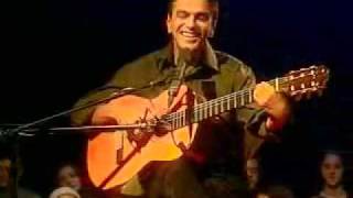 Caetano Veloso - Você é Linda (English Subtitles).mp4 chords