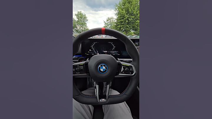 The BMW i5's parking assistant is really impressive and fast!