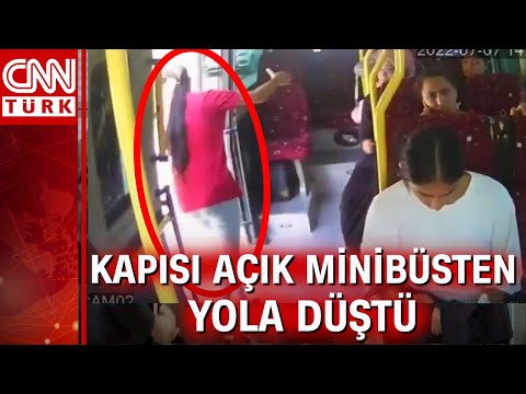 Minibüsten düşen kadın hayatını kaybetti: O anlar kamerada