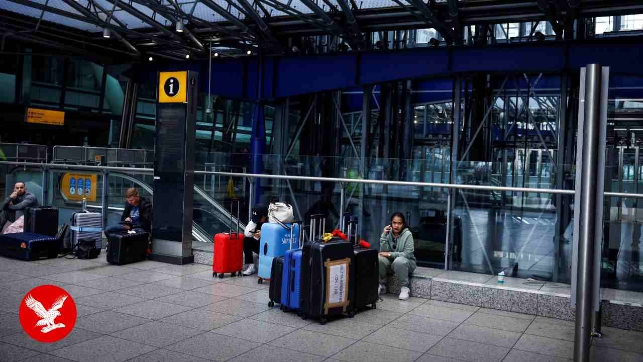 Live: Transport minister gives statement after Heathrow Airport shutdown chaos