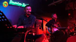 In Betwin - Hayat Kaçık Bir Uykudur