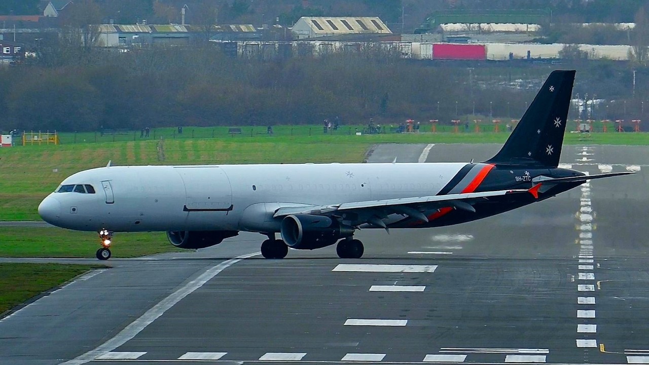 9H-ZTC Titan Airways Malta Airbus A321-200(F) Arriving @ BHX .. 4k