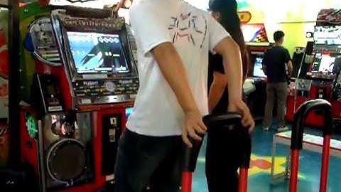 Da-Ben!! (Taiwan) Vs. Anirut (Azur Games) - Round 1