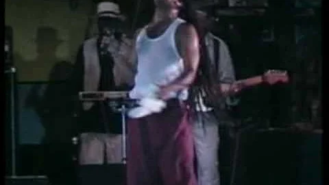 Maxi Priest - Wild World (live) Sunsplash '90