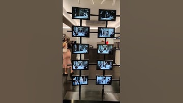 Small-Screen Digital Signage Project in a Retail Store, very creative #led #digitalsignage #lcd