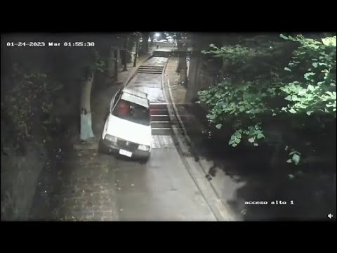 Captaron a un jeep bajando por la histórica escalera peatonal Los Tilos de Lota