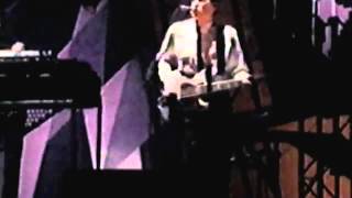 Celebrity OMD - SHE'S LEAVING (Live 13/5/83) Profile