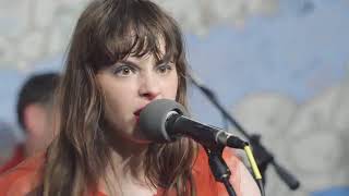 Le Butcherettes cover Wrecking Ball AV Undercover