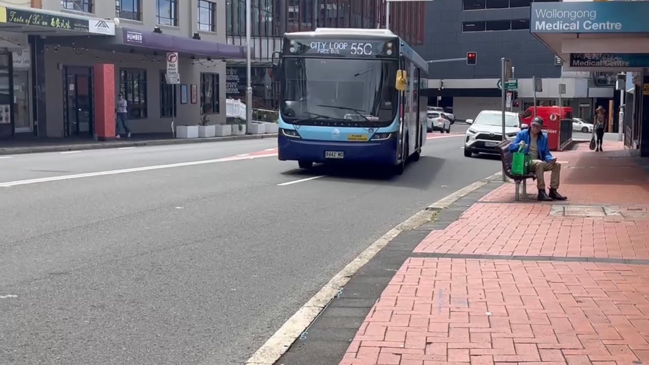 (ZF Kickdown) Premier Illawarra - [Unanderra] 8442MO - MAN RC2 19.320 Volgren Optimus