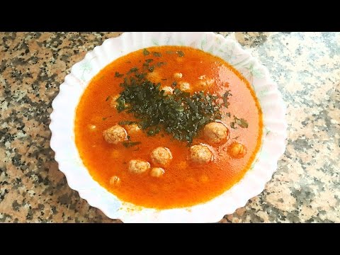 Суп с фрикадельками томатный, турецкая кухня. Sulu köfte  Adana çorbası