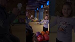 Dedemle Bowling Oynuyoruz Topu Çok Fena Attım Şfetedüşşfet