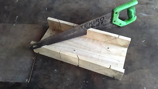 Membuat alat bantu potong 45 derajat gergaji tangan (mitre box)