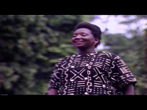 Aïcha Koné - Diyoh (Official Music Video)