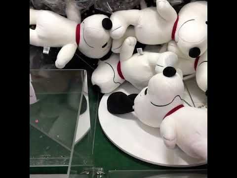 ท่าคีบ #Snoopy ยืน  สไตล์Landmark