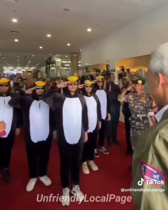 Hormat ketua BIBD #pilpres2024 #BIBD #penguinsofmadagascar #ganjarpranowo #pilpres2024 #tiktokviral