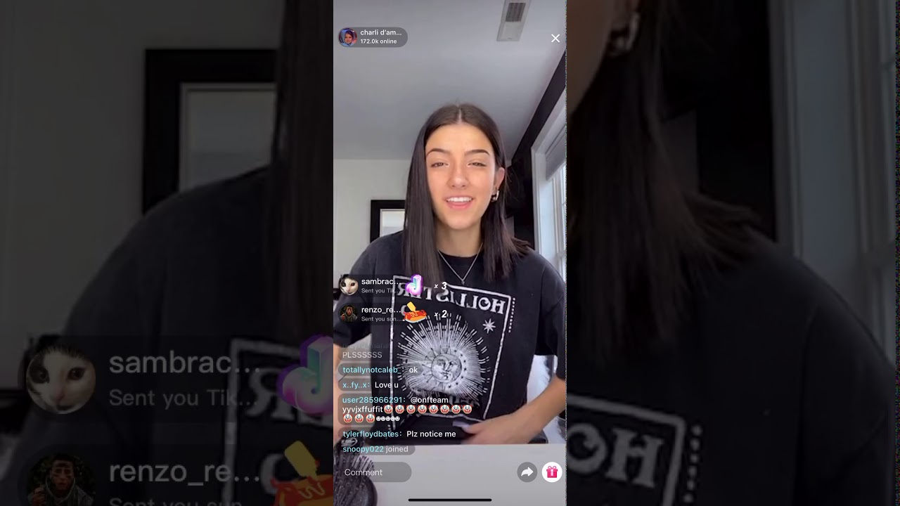 Charli D’Amelio tiktok live 5.8.2020