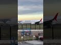 Qantas (old livery) 737 taxing to runway 16L at Sydney Airport #viral #qantas #planespotting