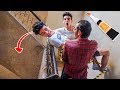 مقلب لزقت اخويا في الكرسي بالصمغ الحار ورميناه من الدور السادس 