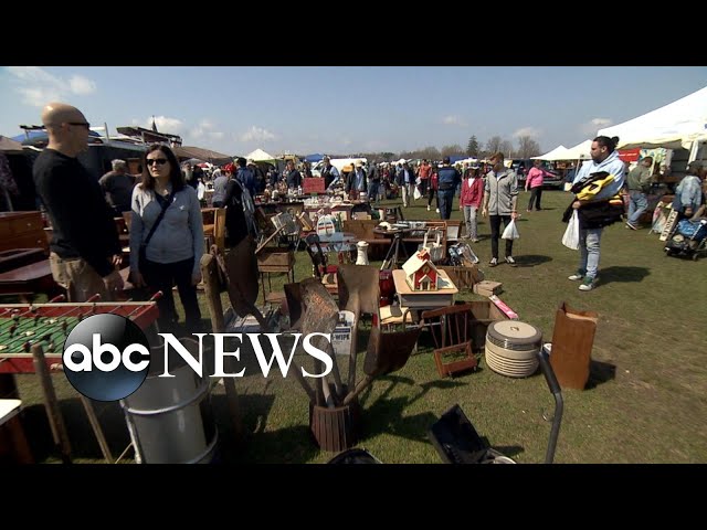 How to score bargains on hidden treasures at flea markets 