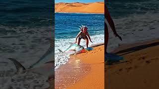 A mother fish suffering from the desert with her baby fish going to the lake#usa #fishing