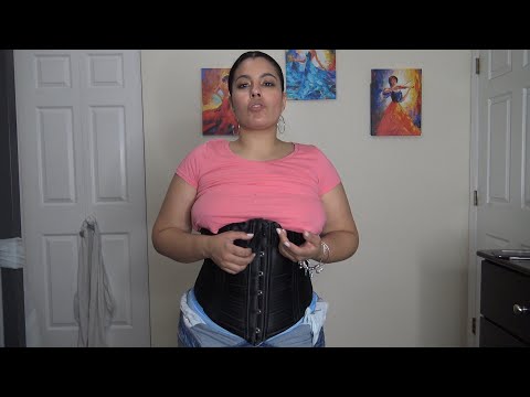 CORSET TRY ON