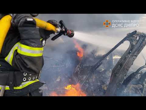 м. Дніпро: вогнеборці ліквідували пожежу в двоповерховому житловому будинку