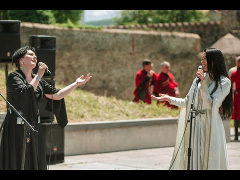 ჰერიო ბიჭებო- დედა-შვილი თელავიდან.(ასრულებენ-მარიამ ფირანიშვილი და ნაზი ჩიდრაშვილი)