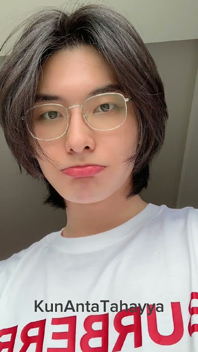 Lu Shiyi 😆 #cdrama #lushiyi #chenglang #wangruichang #chenbohao #ariverrunsthroughit