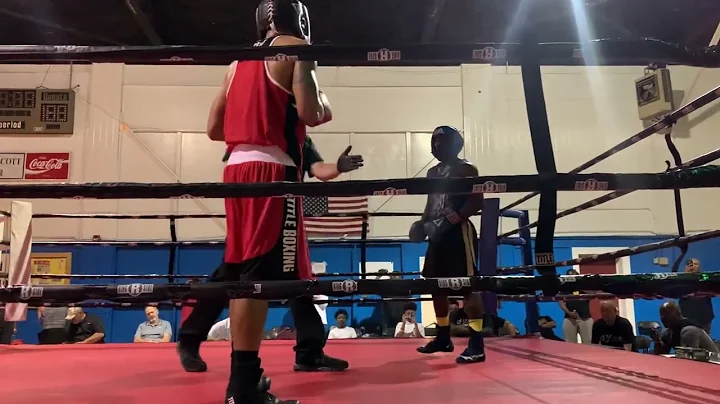 John Shults red corner vs Dustin Browne blue Corne...