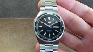 1979 Seiko 5 Sports 7009 8560 men's vintage watch - YouTube