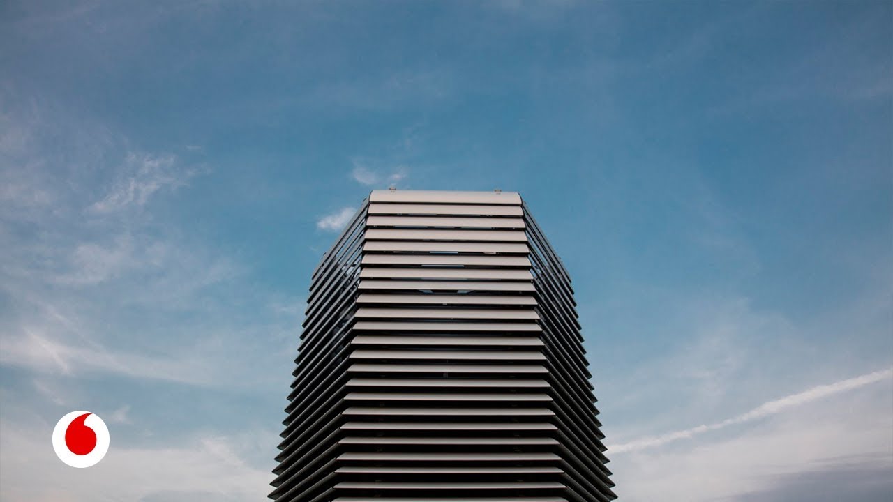 El edificio que convierte la contaminación en joyas elton john