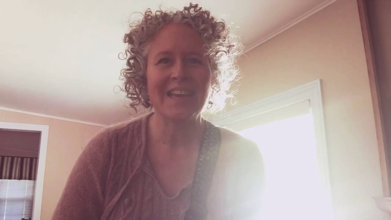 30 Days of Mantra Moments - Day 20 MAHA MANTRA - YouTube