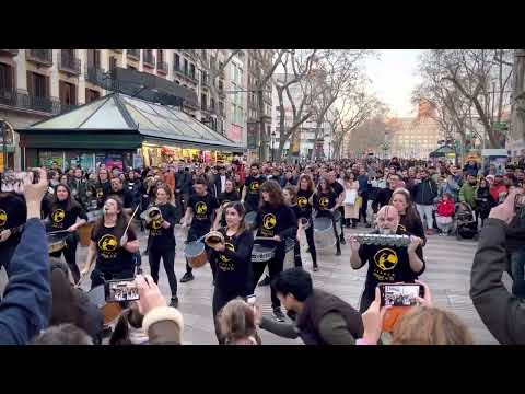 PODEROSA DRUMMERS 😱 BATUCADA BARCELONA ? AAINJALA