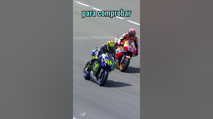 Por qué los pilotos de MotoGP tocan el suelo en las curvas #shorts