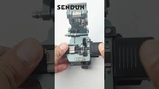 9C+ fiber cleaver operation