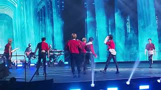 Stray Kids In La  Hellevator  Top  Victory Song