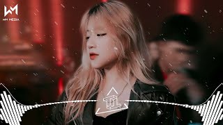 Thủy Triều Remix, Nhắm Mắt Lại Hôn Vào Tai Nhớ Em Anh Không Thể...Remix Hot TikTok ♫ Nhạc Remix 2024