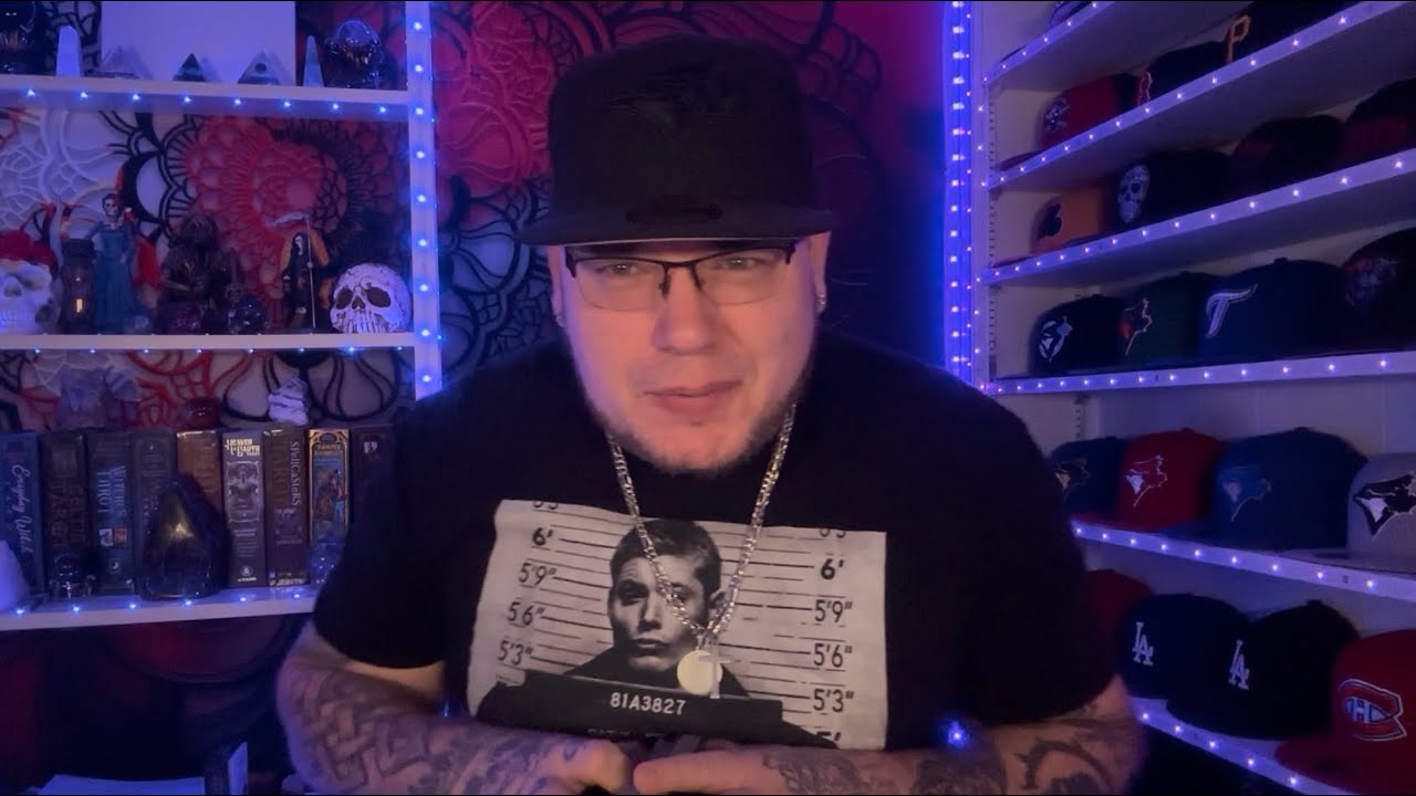 Дева ♍️ «Кто-то много думал о тебе» — любовное чтение Таро