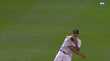 TB@BOS: Bogaerts shows off his range with great play