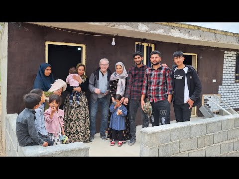 Unbelievable moment: The meeting of two sisters Akram and Najmeh from Pern and Kamar families