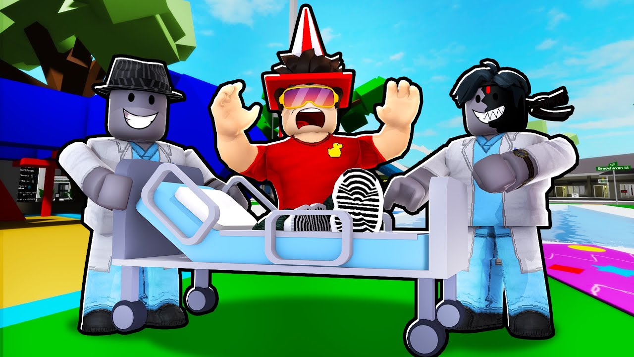 I BECAME a DOCTOR in Brookhaven! (Roblox)