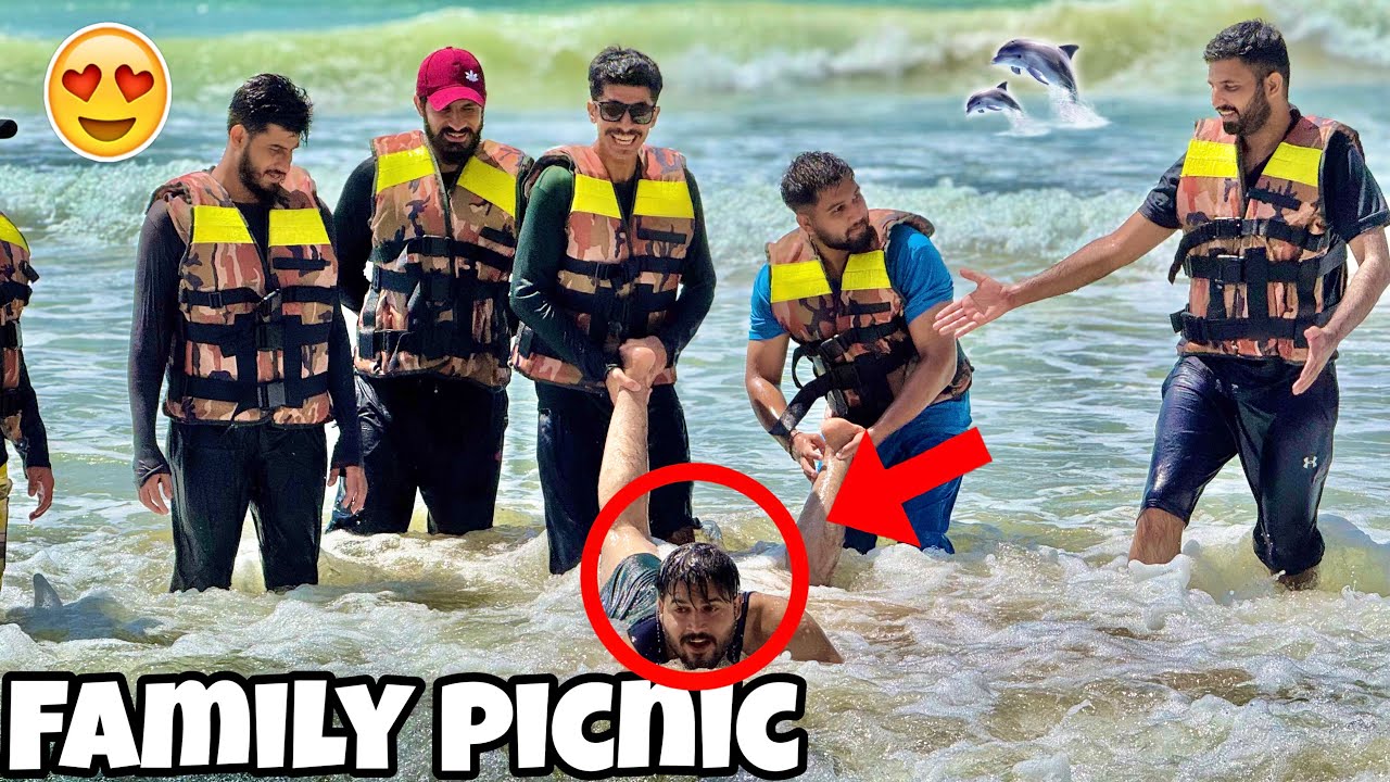 Family Picnic At Nathia Gali Naval Beach🏝️✨.Pani ki Lehron Mai Phas Gy Ham🤯