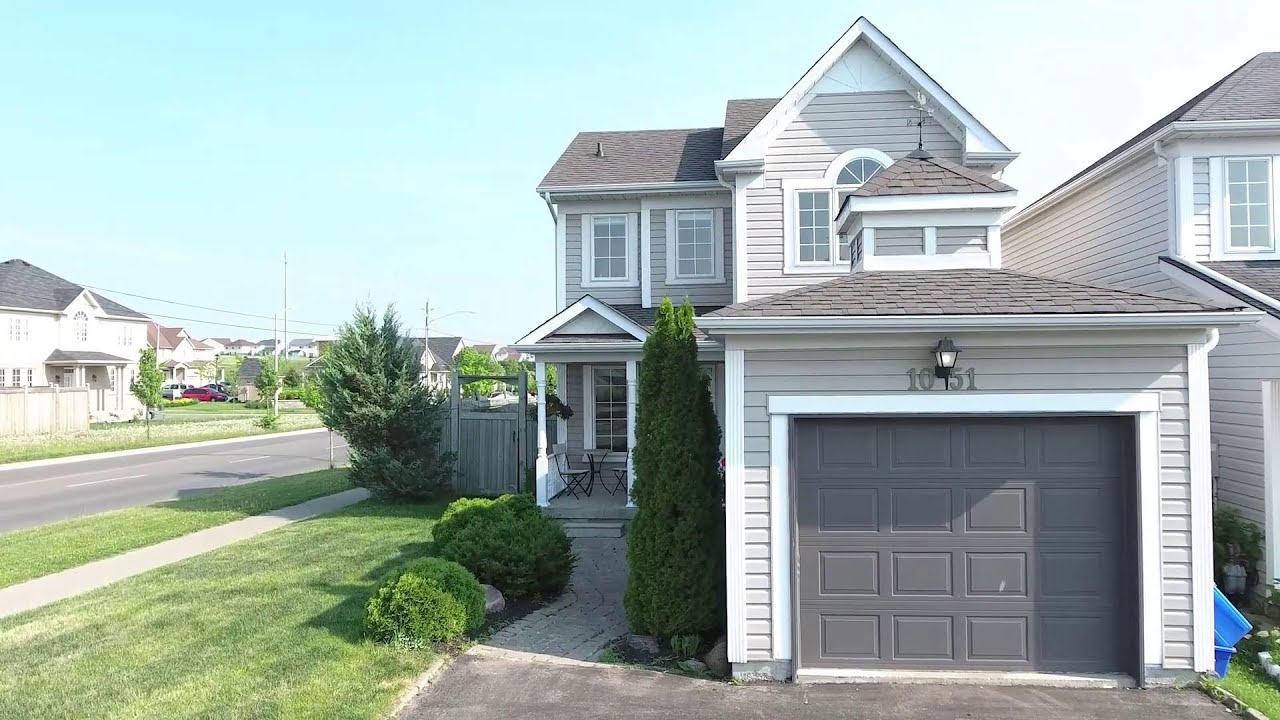 1051 Roseheath St. Oshawa, Home For Sale by Open Concept Team Voula