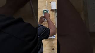 How to install an LE4000 and LTEX